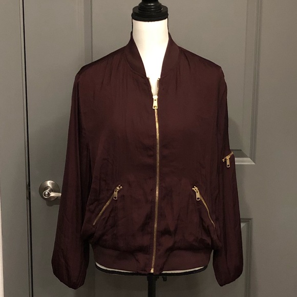 Jennifer Lopez Burgundy Bomber Style Jacket - Picture 2 of 4
